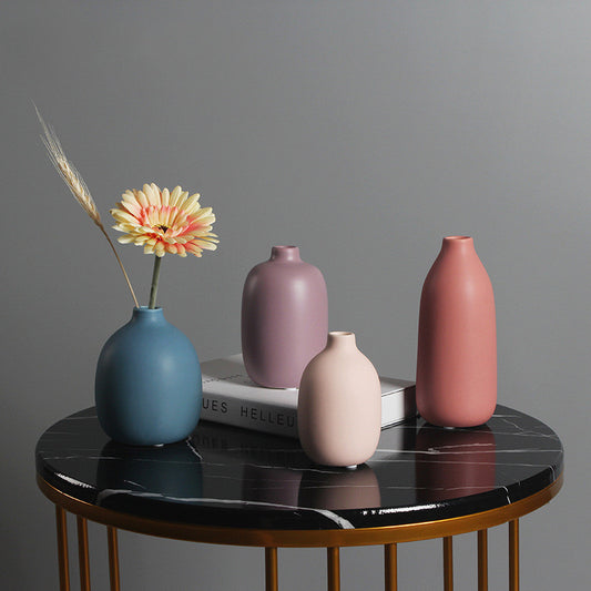 Modern And Simple Ceramic Small Vase With Dried Flowers And Creative Soft Decoration